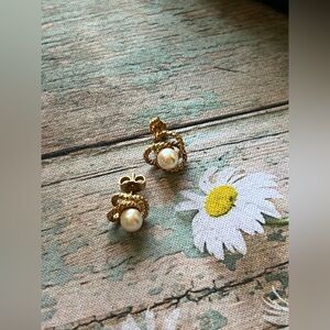 Elegant Gold and Pearl Stud Earrings